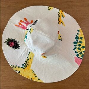 Barneys New York NWT Cream, Yellow and Green Coral Print Hat